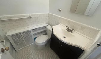 4474 MACARTHUR Blvd NW 2, Washington, DC 20007