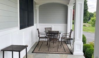 14 E Gate Rd, Danbury, CT 06811
