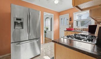 55 Stillman Ave, Bergenfield, NJ 07621
