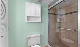 71 Hawthorne Pl, North Providence, RI 02904