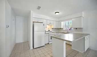 3165 DOWNING St 3167, Clearwater, FL 33759
