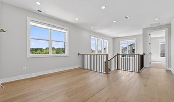 881 N MANCHESTER St, Arlington, VA 22205