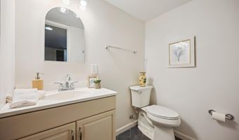 9813 MONTAUK Ave, Bethesda, MD 20817