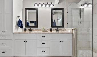 2516 Williamsburg St S, Bartlesville, OK 74006