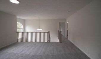 111 Center Dr, Blakeslee, PA 18610