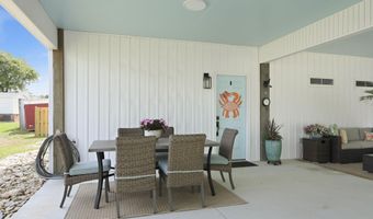 220 Pelican Dr, Atlantic Beach, NC 28512