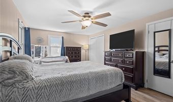 33 Belmont Ave, East Providence, RI 02914