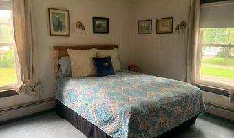 35 Dunning Blvd, Bangor, ME 04401