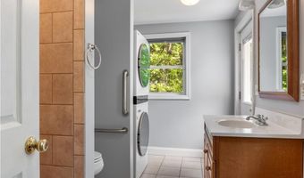 190 Brookhaven Rd, North Kingstown, RI 02852