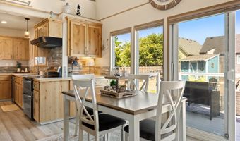 17905 OCEAN Blvd, Rockaway Beach, OR 97136