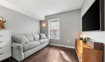 907 S ROLFE St 1A, Arlington, VA 22204