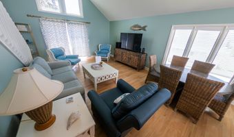109 Island Quay Ct, Atlantic Beach, NC 28512