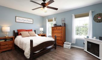 42 W Highland Ave, Atlantic Highlands, NJ 07716