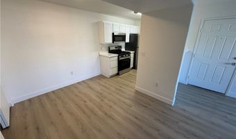 950 Seven Hills Dr 217, Henderson, NV 89052