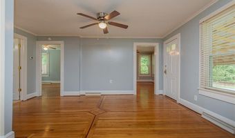 646 Hawthorne Dr, Asheboro, NC 27205