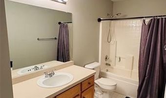 2736 BARCLAY Way NE 4, Ann Arbor, MI 48105