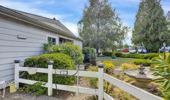 21986 LAUREL Ave, Aurora, OR 97002