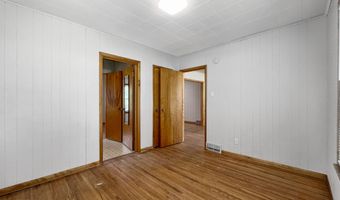 1220 Lincoln Way, Ames, IA 50010