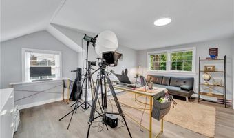 38 Anthony Dr, Cumberland, RI 02864