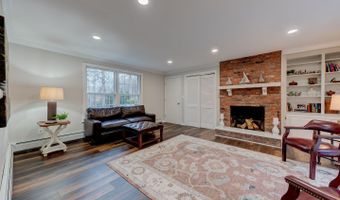 143 Juniper Dr, Avon, CT 06001