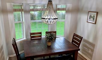 311 S Parkridge Dr, Benton, LA 71006
