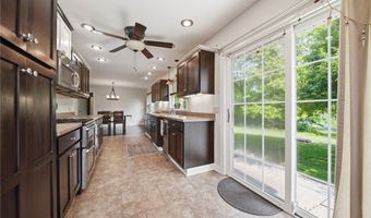 734 Knollwood Dr, Ashtabula, OH 44004