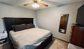 2207 SE 13th Ave, Aberdeen, SD 57401