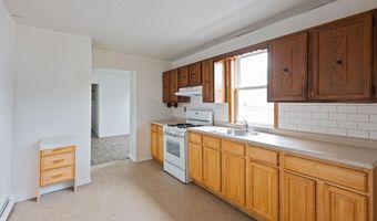 910-912 BROADWAY, Bayonne, NJ 07002