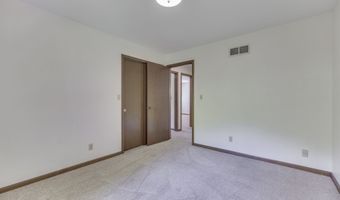 6843 Glacier Dr, Indianapolis, IN 46217