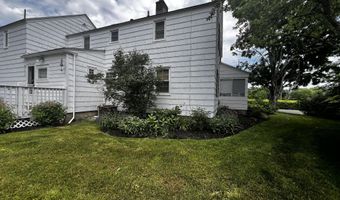 66 Howard St, Bangor, ME 04401