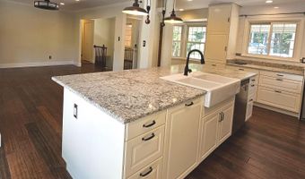 8925 FALLING CREEK Ct, Annandale, VA 22003