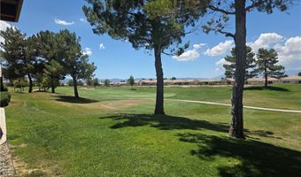 11262 Country Clb, Apple Valley, CA 92308