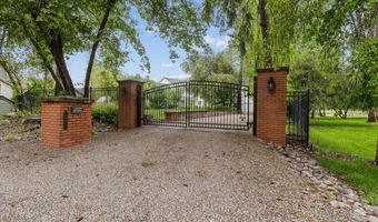 225 Siderius Ln, Bigfork, MT 59911