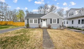 21 Delway Rd, East Providence, RI 02914