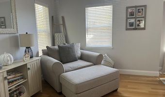 1008 Anchor Ave, Beachwood, NJ 08722