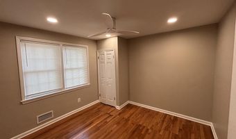 2910 N WESTMORELAND St, Arlington, VA 22213