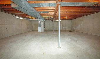 615 Pine St, Allison, IA 50602