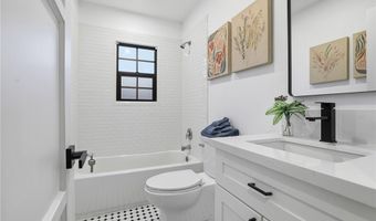 1985 N Lake Ave, Altadena, CA 91001
