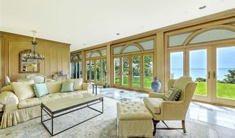 69 Nayatt Rd, Barrington, RI 02806