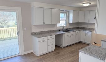 1517 NAVARINO St, Algoma, WI 54201