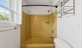 210 S Avis St, Absarokee, MT 59001