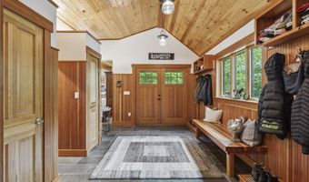 463 North Rd, Barnard, VT 05032