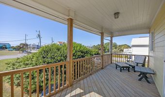 1711 E Fort Macon Rd, Atlantic Beach, NC 28512