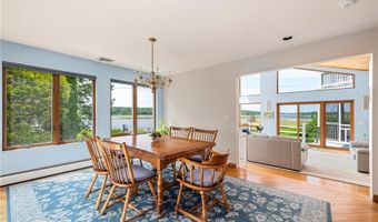 96 Starr Dr, Narragansett, RI 02882