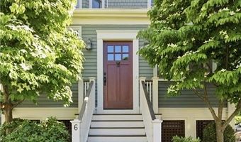 6 Brooks Ave, Newport, RI 02840