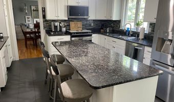6 Myers Ln, Billerica, MA 01862