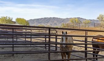 21620 W Buckwheat Ln, Congress, AZ 85332