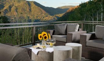 991 Moore Dr, Aspen, CO 81611