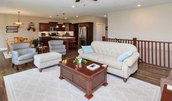 312 NE Pinehurst Cir, Ankeny, IA 50021