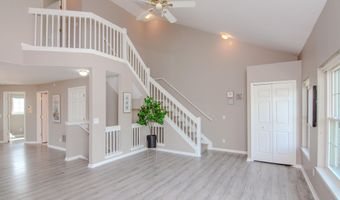 1892 Lindsay Ln, Ann Arbor, MI 48104